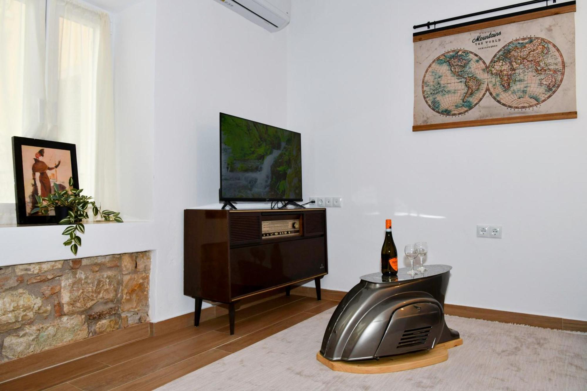 Captain Theo'S Modern Apartment Maria Lefkimmi  Exteriör bild